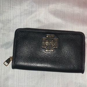 Tory Burch wallet